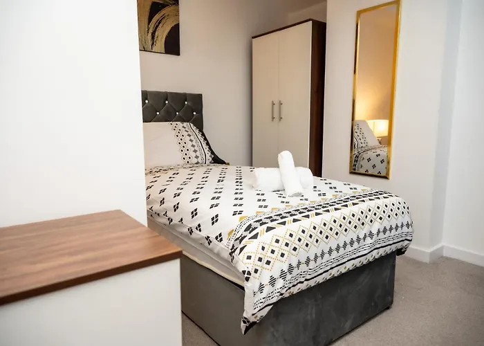 Apartment Corporate-friendly 2br In Leeds, Near Kirkstall Shopping Centre Leeds (West Yorkshire)