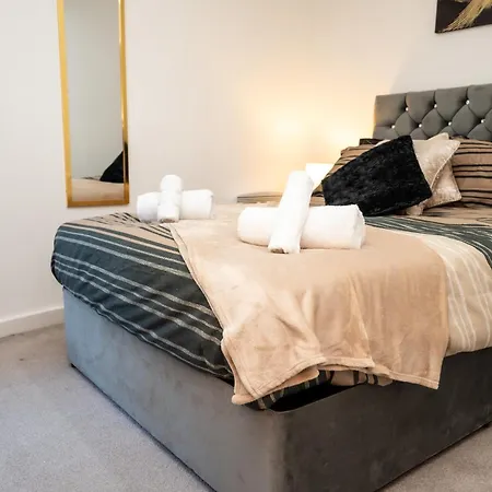 Corporate-friendly 2br In Leeds, Near Kirkstall Shopping Centre Appartamento Leeds (West Yorkshire)